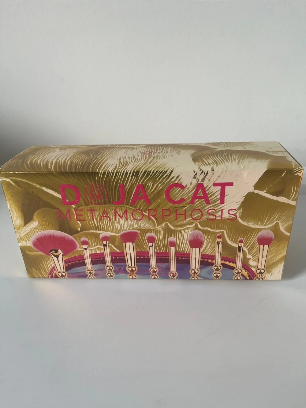 BH Cosmetics Doja Cat Metamorphosis Makeup Brush Set - Gold & Pink